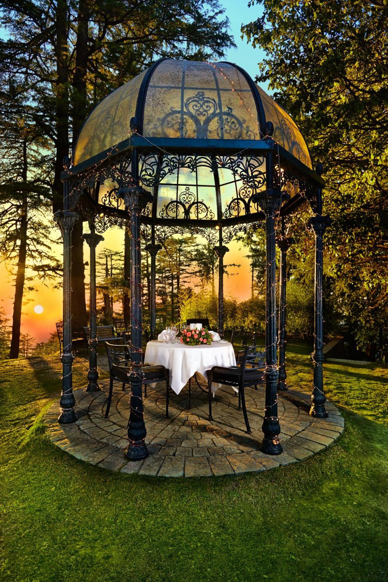 Wildflower Hall, An Oberoi Resort, Shimla Eksteriør bilde