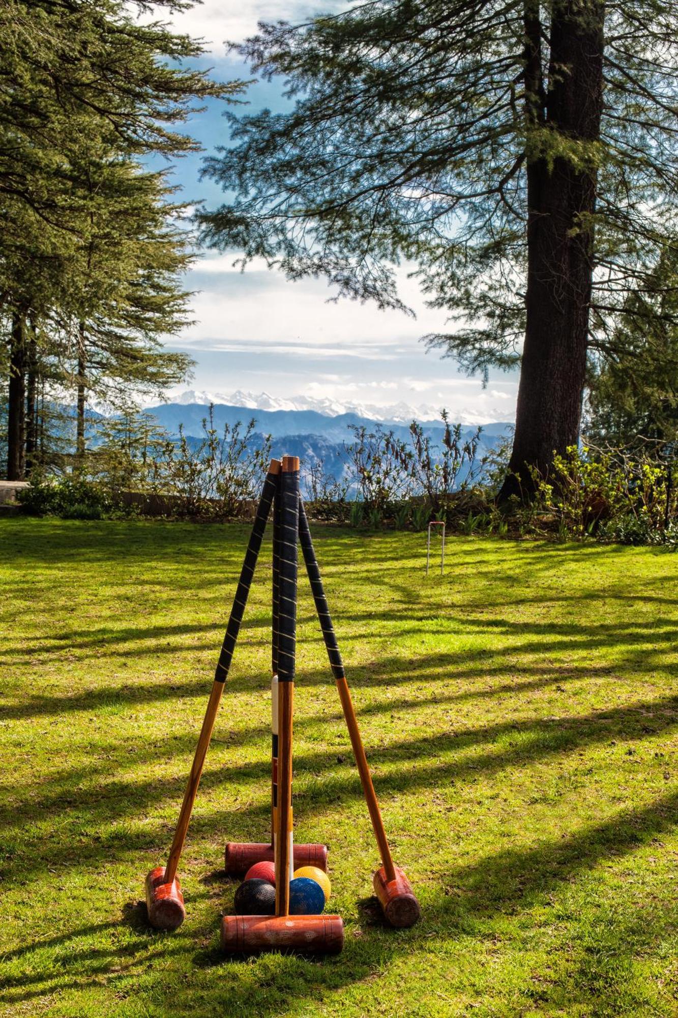 Wildflower Hall, An Oberoi Resort, Shimla Eksteriør bilde